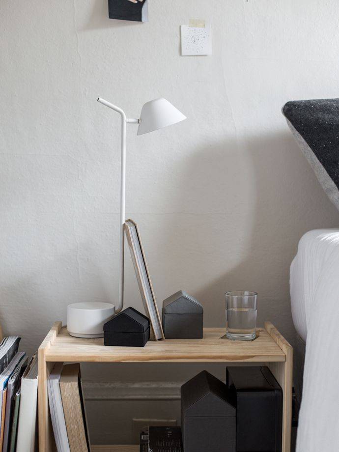 Menu Peek Lamp - Table