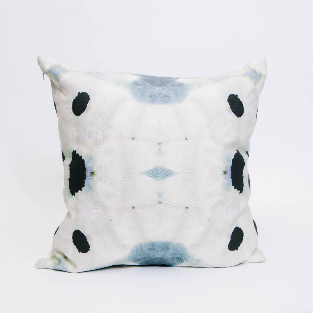 Eskayel Galileo Glass Shale 20" Pillow