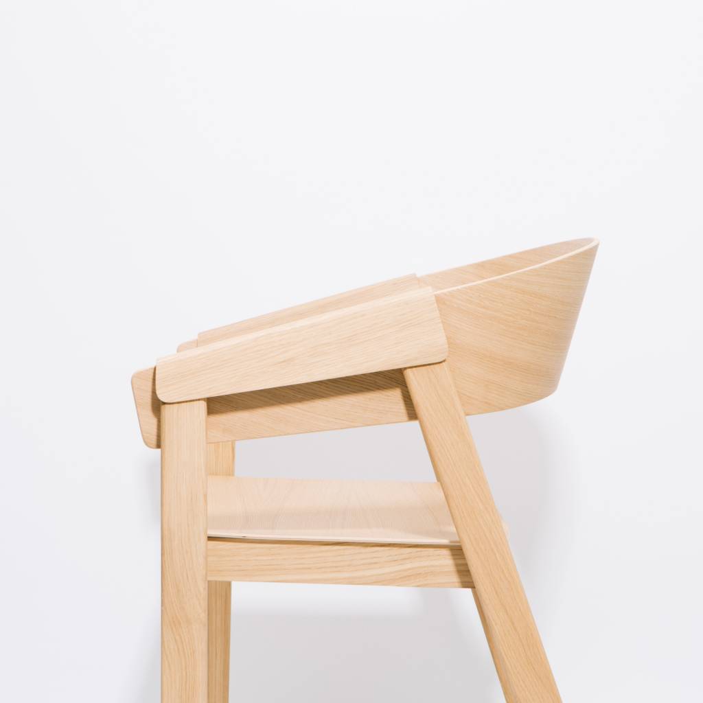 Muuto Cover Armchair Chair      - Oak