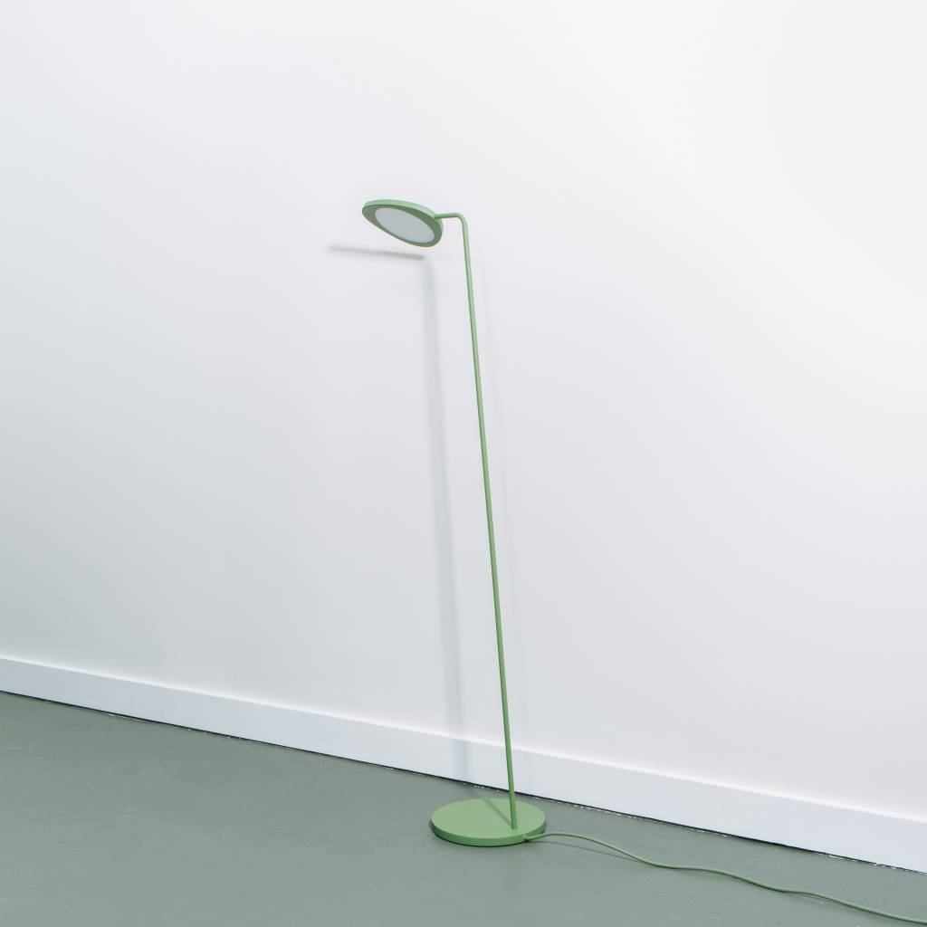 Muuto Leaf Floor Lamp