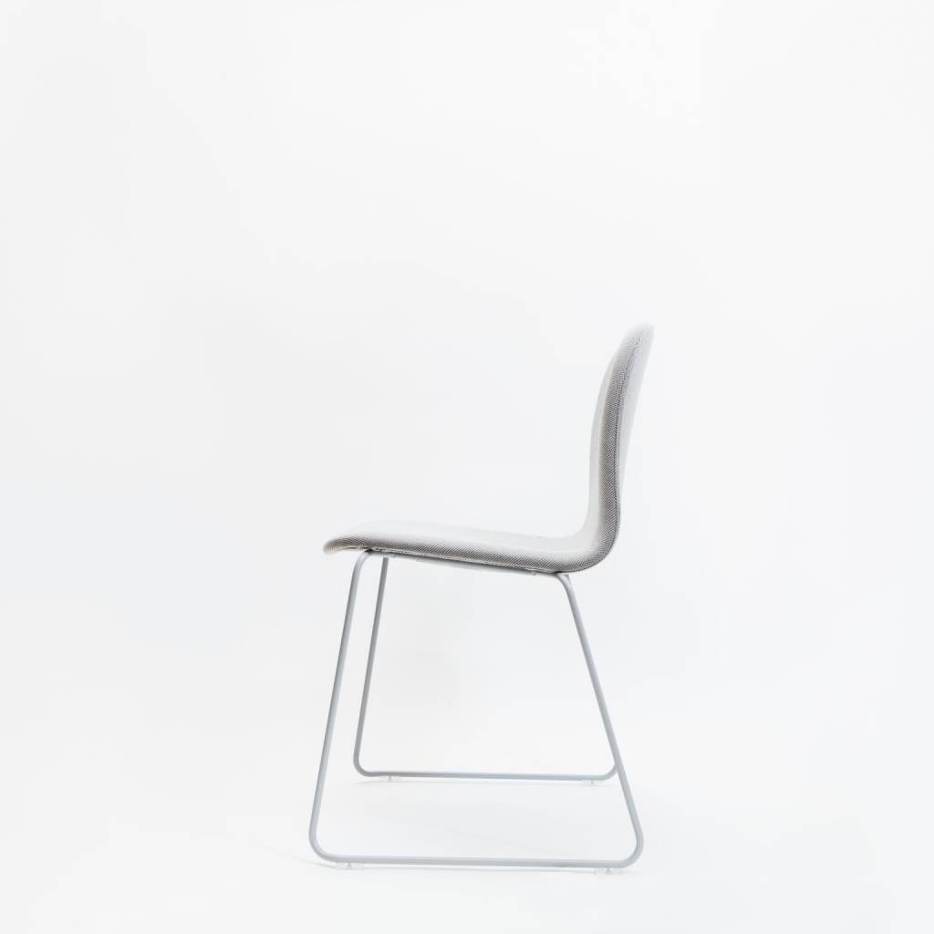 Muuto Visu Chair - Sled Base