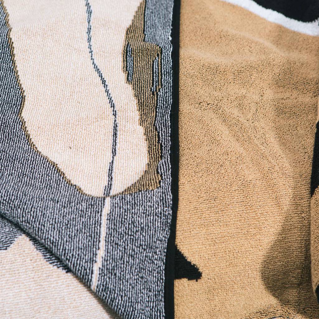 THE LIGHTER BODY TOWEL