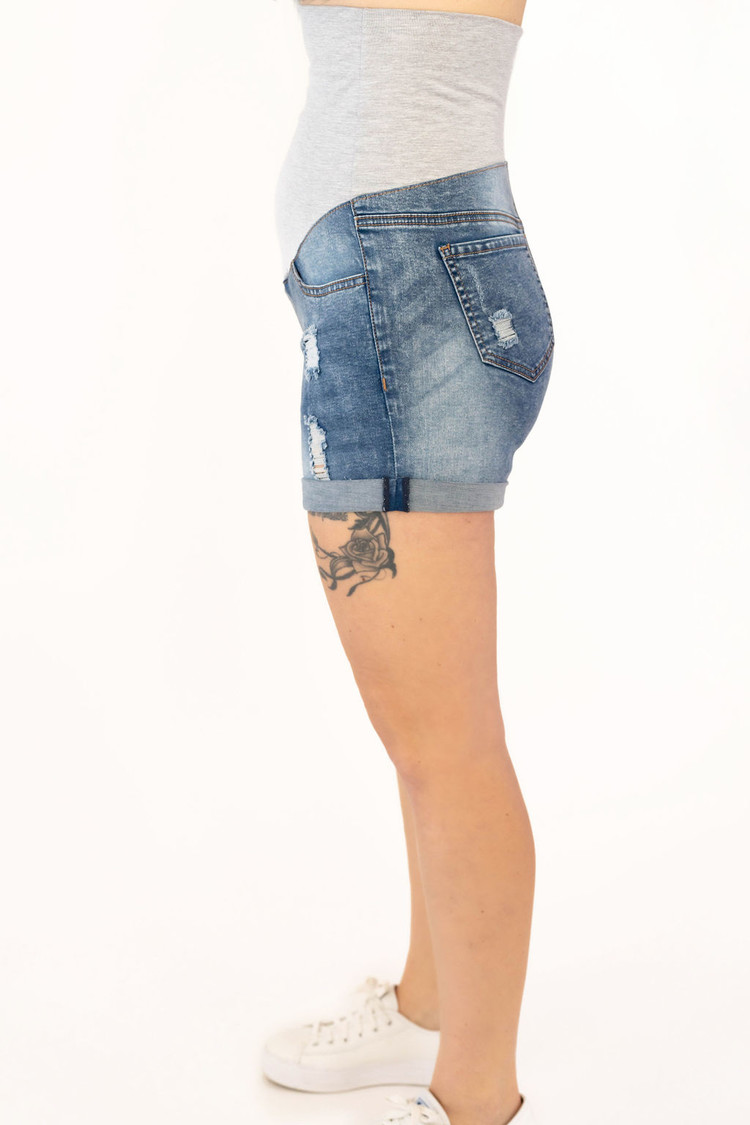 ROSE MATERNITÉ SHORTS DÉLAVÉS AVEC TROUS - DENIM