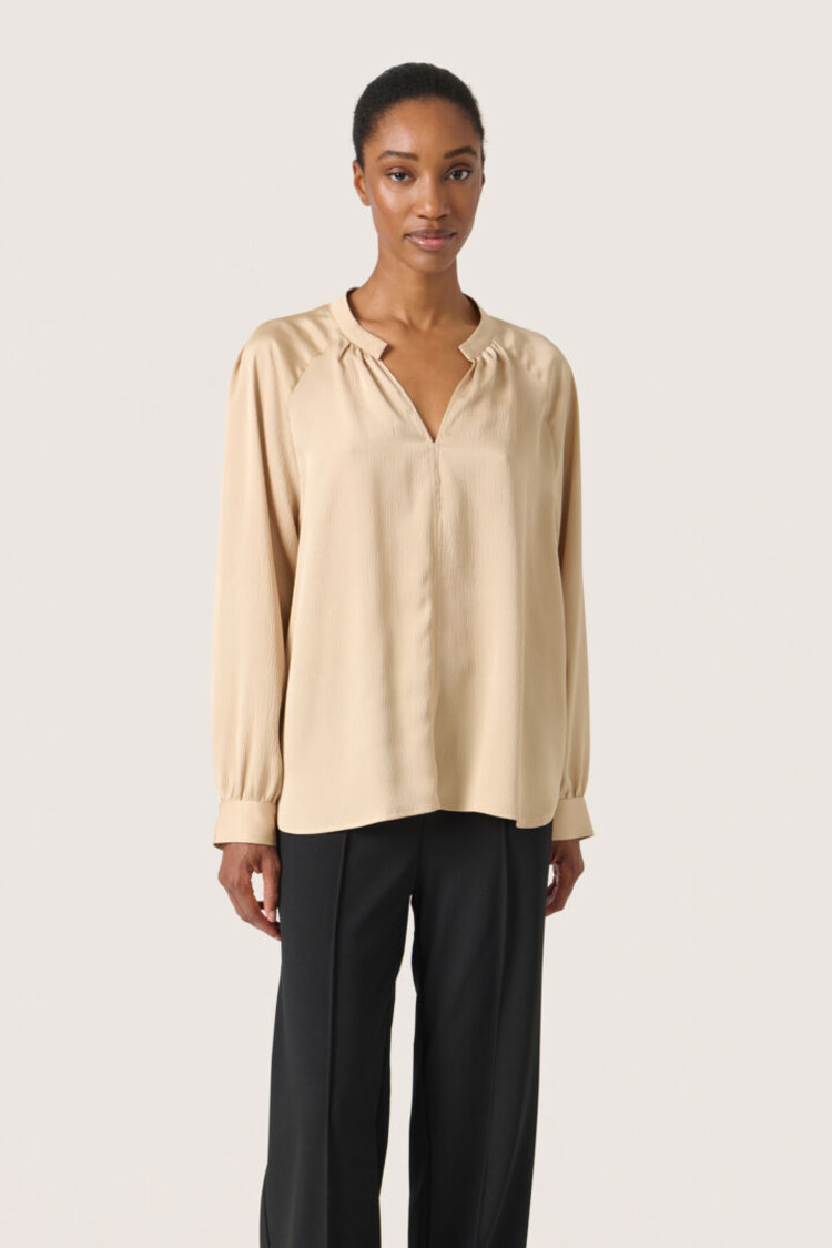SOAKED IN LUXURY BLOUSE LOANA - IRISH CREAM