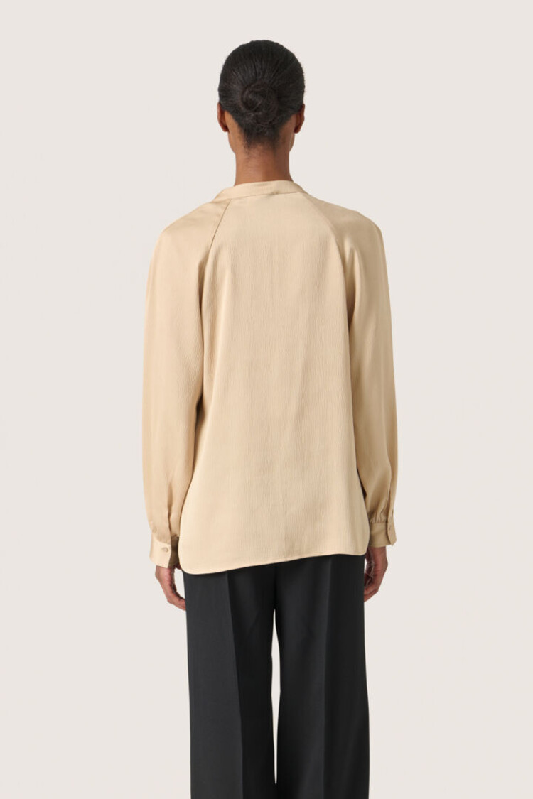 SOAKED IN LUXURY BLOUSE LOANA - IRISH CREAM