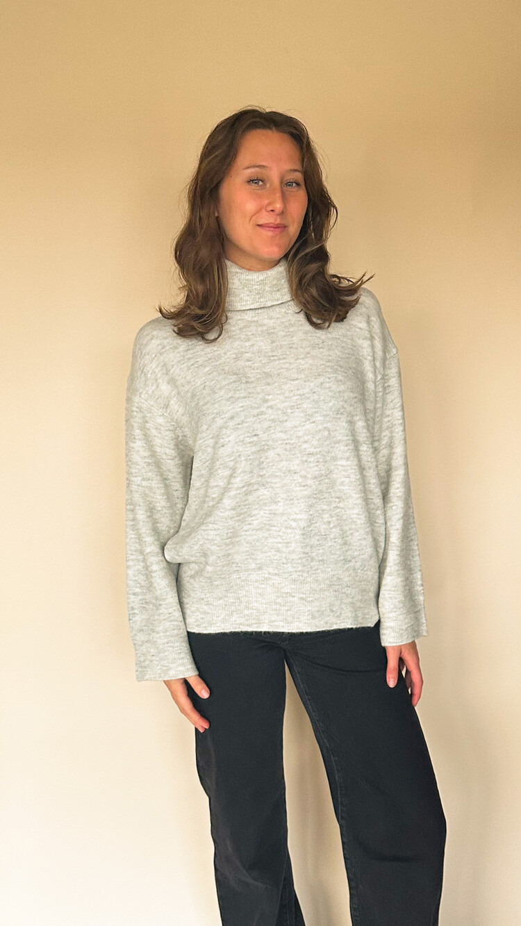 SOAKED IN LUXURY TRICOT À COL ROULÉ RAKEL - BLANC GRIS MELAN