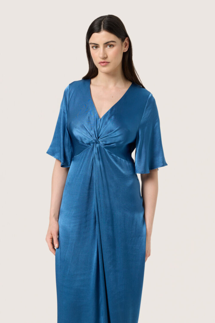 SOAKED IN LUXURY ROBE MILU - ENSIGN BLUE