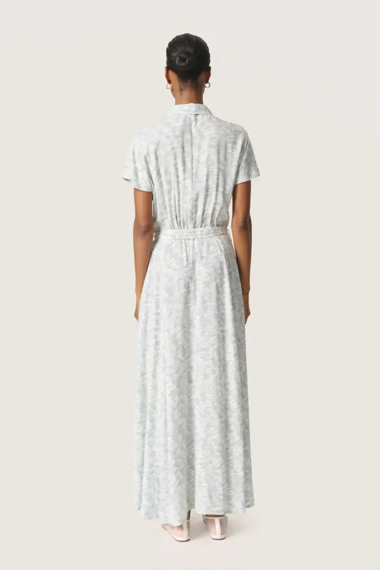 SOAKED IN LUXURY ROBE LONGUE ARJANA - BLEU/ARGENT