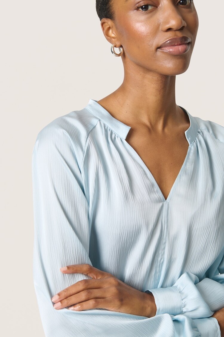 SOAKED IN LUXURY BLOUSE IOANA MANCHE LONGUE - BRISE DE NANTUCKET