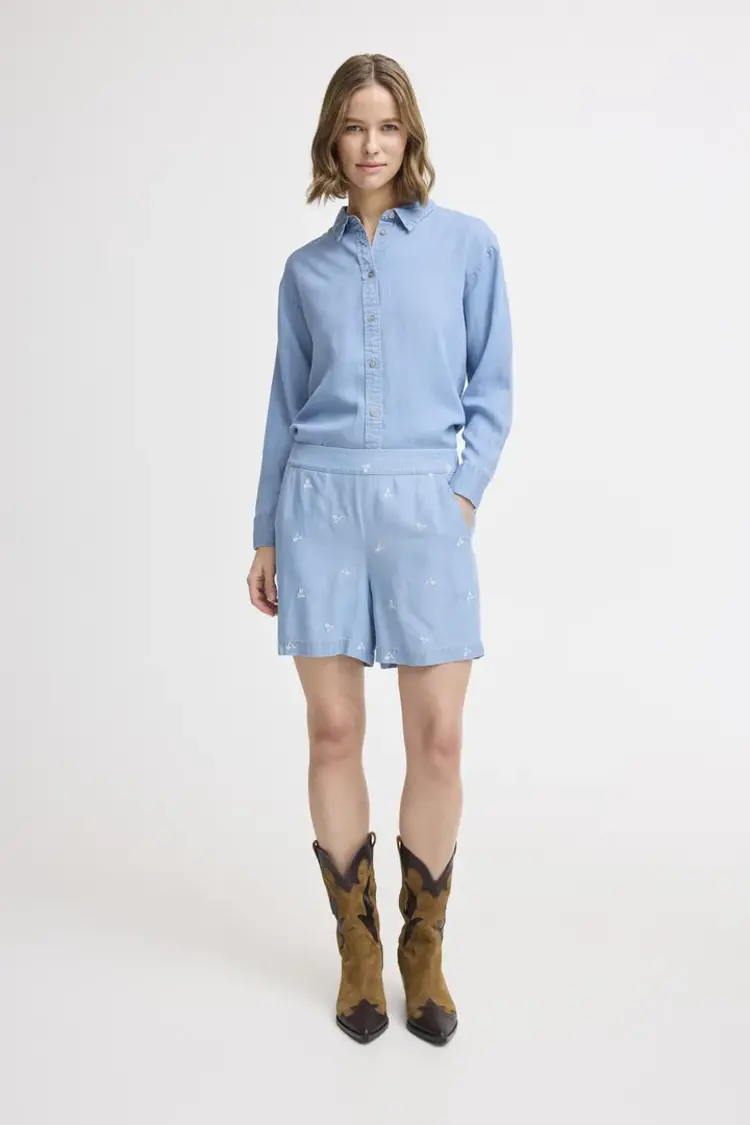 B.YOUNG SHORT KOSMO - LIGHT BLUE DENIM FLOWER