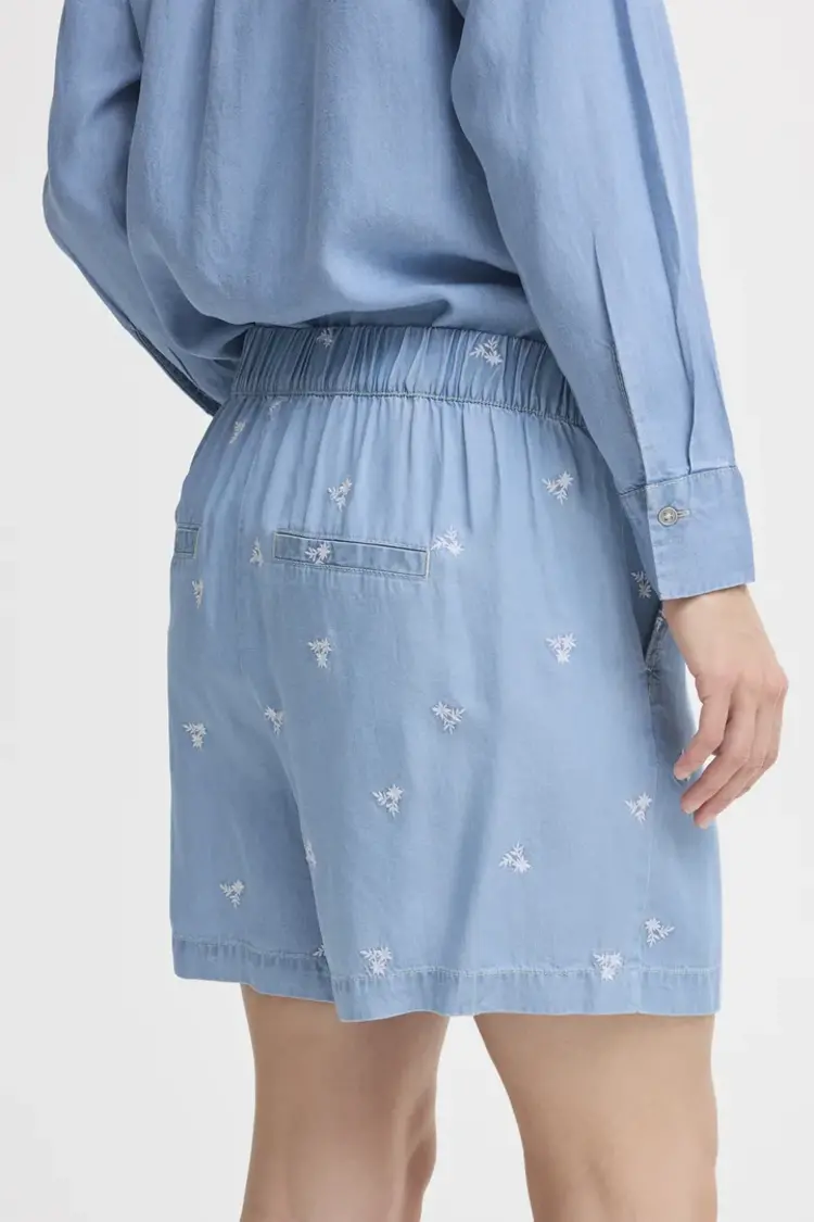 B.YOUNG SHORT KOSMO - LIGHT BLUE DENIM FLOWER