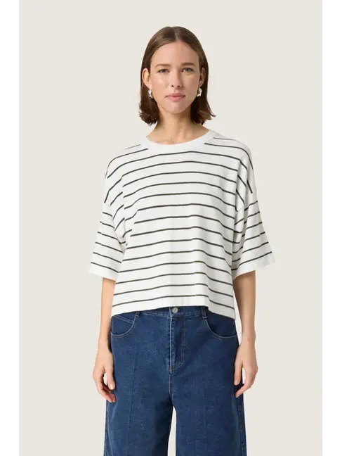 SOAKED IN LUXURY CHANDAIL SPINA - WHITE WITH GRAPE LEAF