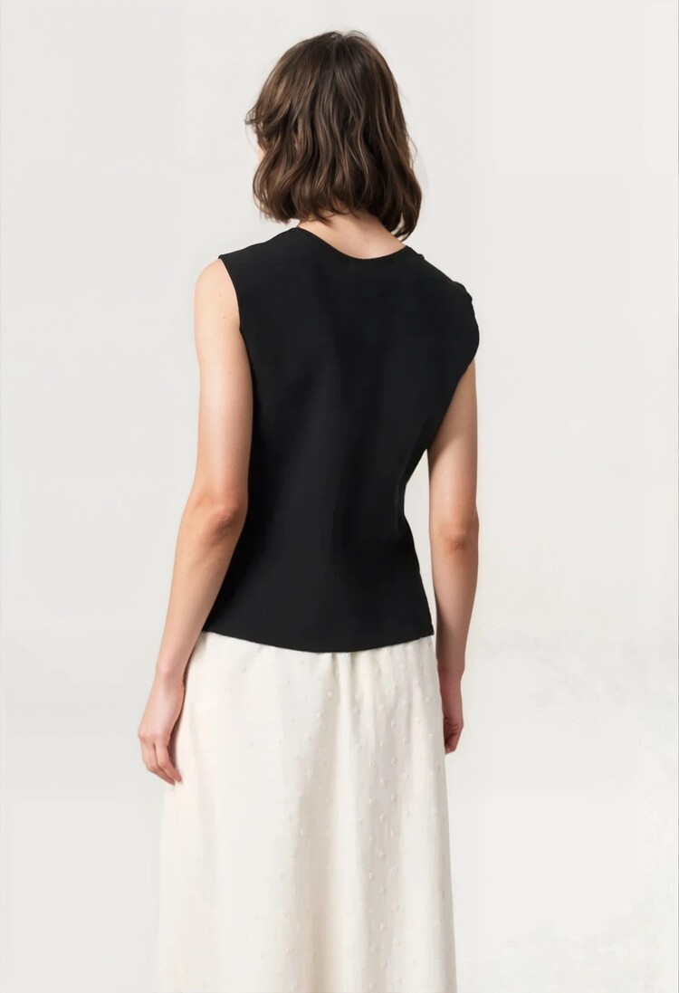 SOAKED IN LUXURY BLOUSE HAVEN - NOIR