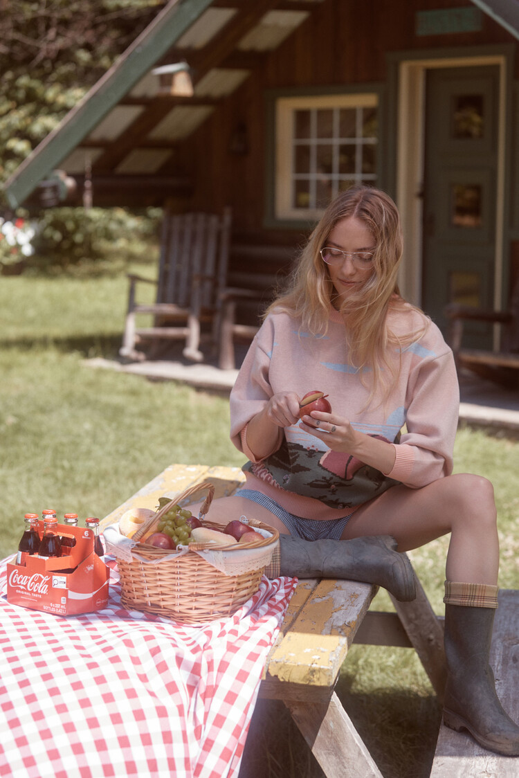 GIRL CRUSH PULL EN TRICOT - CAMPING À GASPÉ
