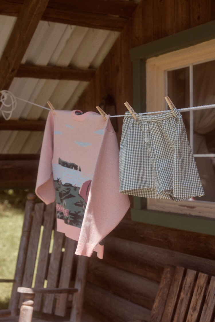 GIRL CRUSH PULL EN TRICOT - CAMPING À GASPÉ