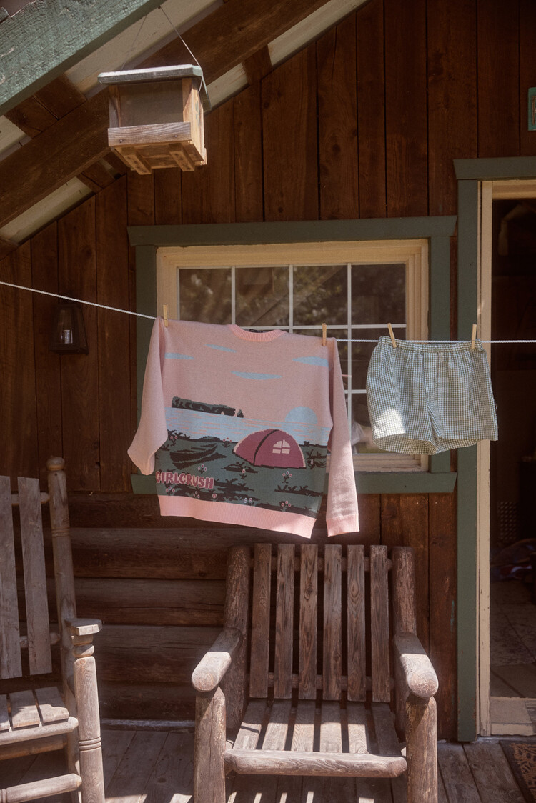 GIRL CRUSH PULL EN TRICOT - CAMPING À GASPÉ