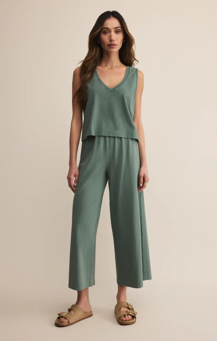Z SUPPLY CAMISOLE V-NECK SLOANE - HUNTER GREEN