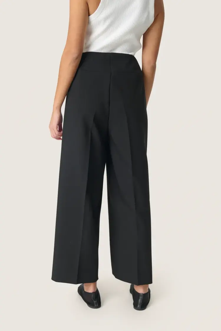 SOAKED IN LUXURY PANTALON CROPPED CORRINE - NOIR