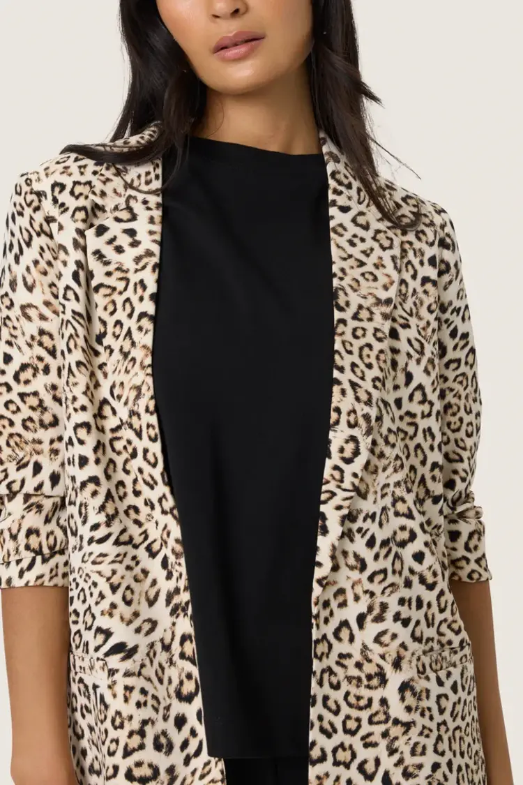SOAKED IN LUXURY VESTON SHIRLEY - LEOPARD PRINT