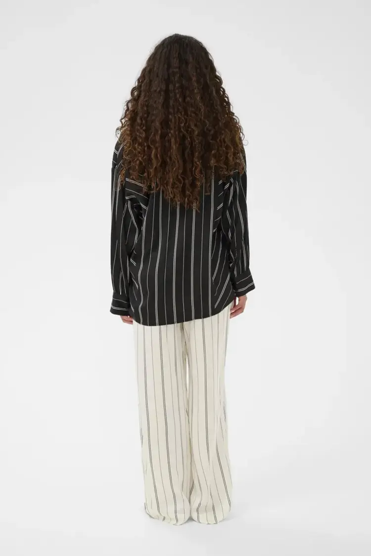 SOAKED IN LUXURY CHEMISE MARCELA - NOIR  LIGNÉ