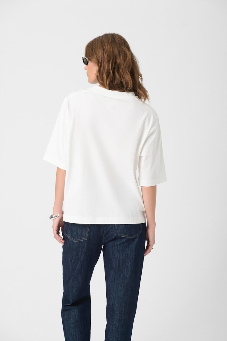 SOAKED IN LUXURY CHANDAIL - JINA BASIC TEE