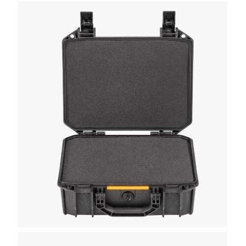 Pelican Products V550 Vault Equipment Case - Black