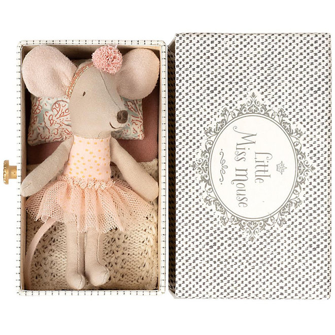 Dance Mouse Little Sister in Daybed