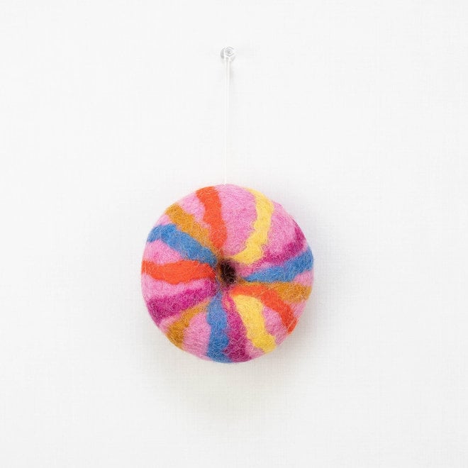 Ornament Felt NYC Rainbow Bagel