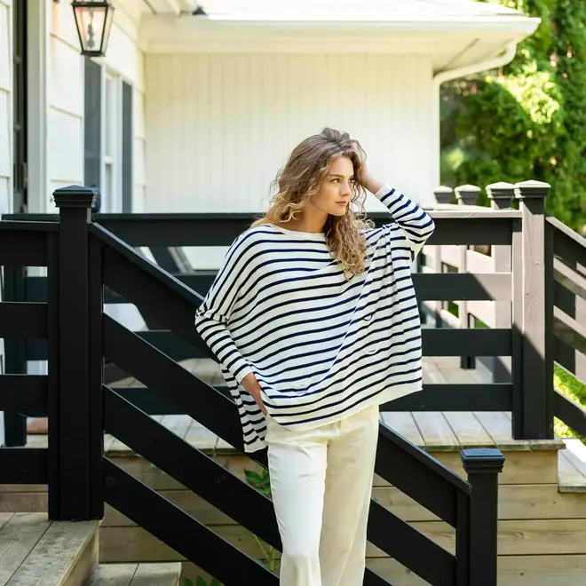 Sweater Catalina Crewneck White & Navy Stripes