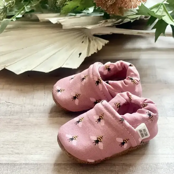 Moccasins Pink Bees