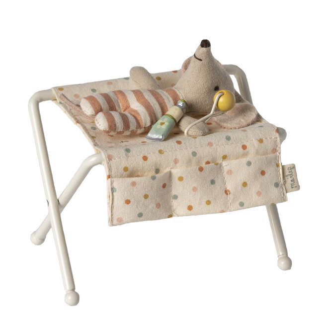 Baby Mouse Nursery Table Off White