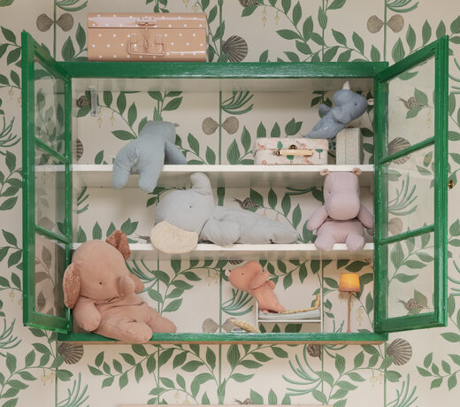 Stuffed Animals & Toys