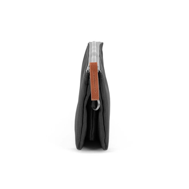 Zip Pouch Carnaby Carbon Medium