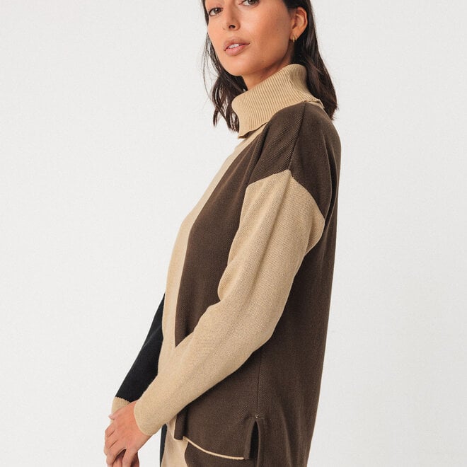 Sweater Rita Contrast Color Panels