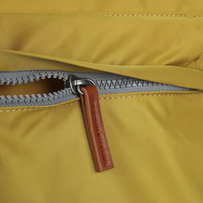 Crossbody Bag Kennington B Medium Corn