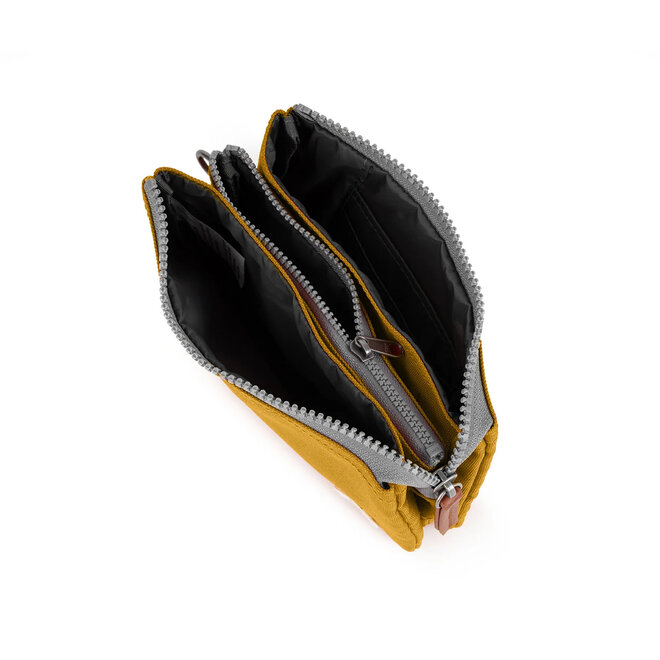 Carnaby Wallet Medium Flax with Wrist Strap
