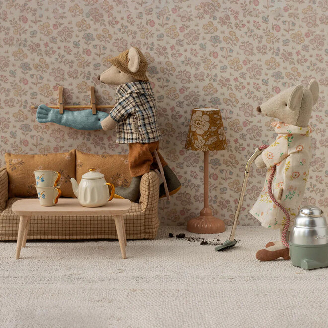 Mouse Couch Mable