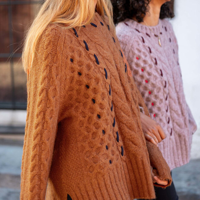 Sweater Ribbons & Romance Antique Rose OS