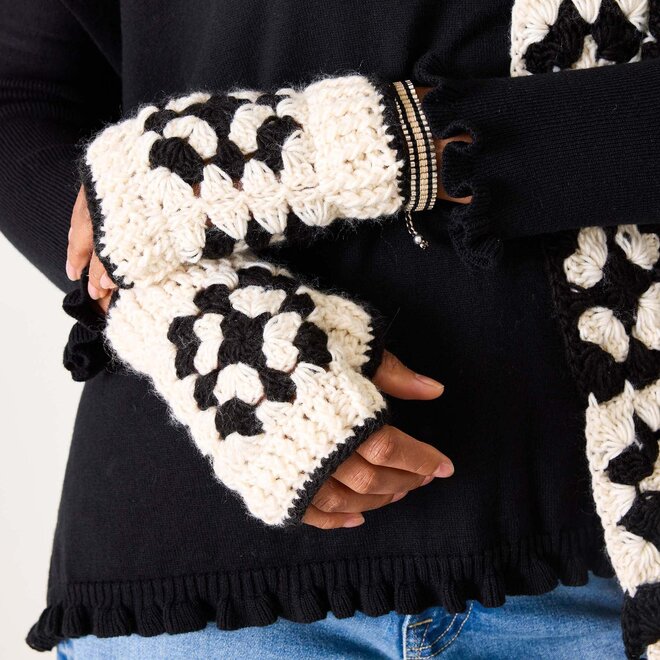 Crochet Fingerless Gloves La Paz Black/White