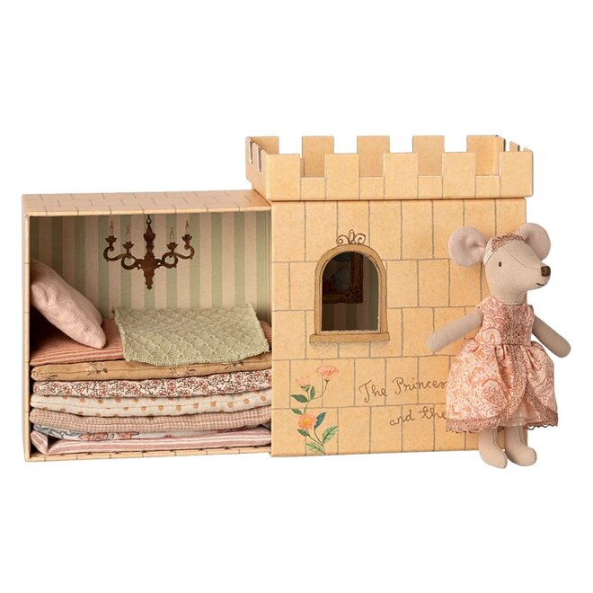 Mouse Big Sister Princess and the Pea