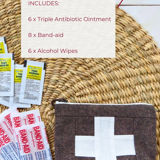 Wellness Gift Pouch Thoughtful Holiday Cream/Red