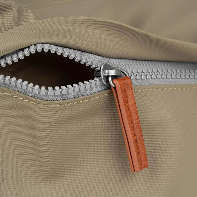 Crossbody Bag Kennington B Medium Taupe