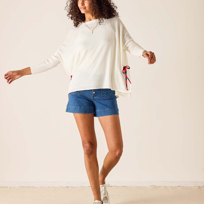 Catalina Tie Side Crewneck White with Striped Tie