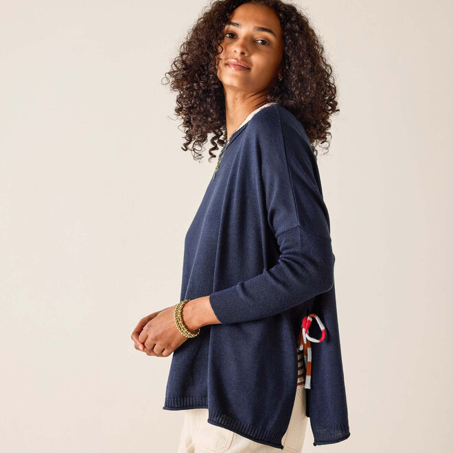 Catalina Tie Side Crewneck Navy with Striped Tie