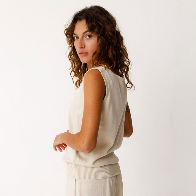 Top Maindi Gots Ivory