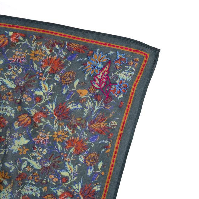 Bandana Embroidered Vineyard Bloom Charcoal Grey