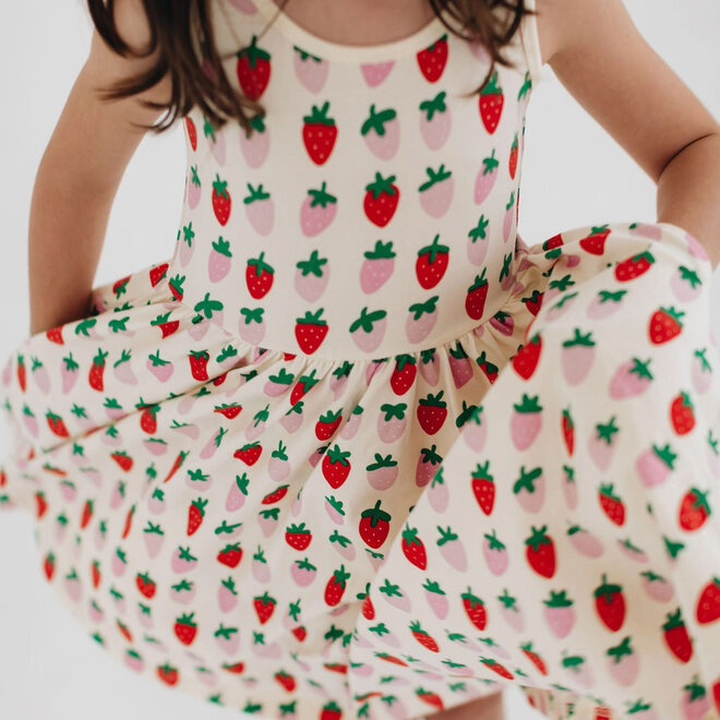 Dress Twirl in Strawberry Blush
