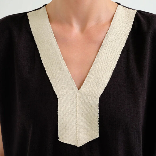 Kaftan Black with Cream Neckline