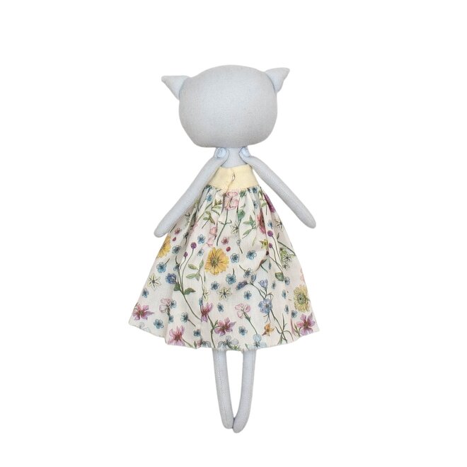 Little Dearling Cat Doll