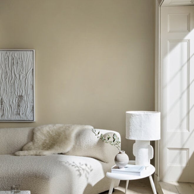 Silent White TM 329